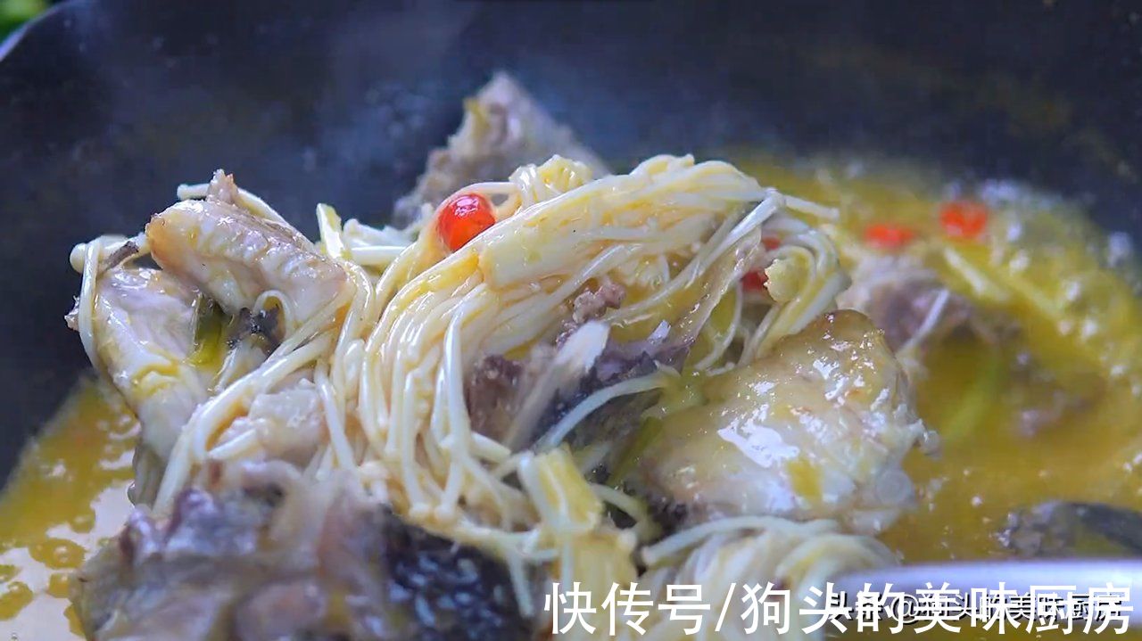酸汤鱼片想要做得好，这2步不可少，出锅鲜嫩爽滑，味道不输饭店