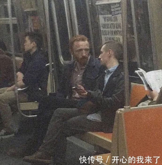 |【被窝段子20220127】人生从哭声开始在泪水里结束,这中间叫做幸福