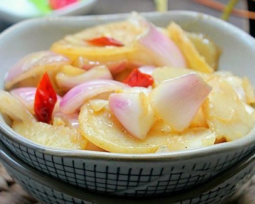 洋葱|孩子吃饭不挑食做什么都吃，多吃经典菜，补钙补脑身体棒