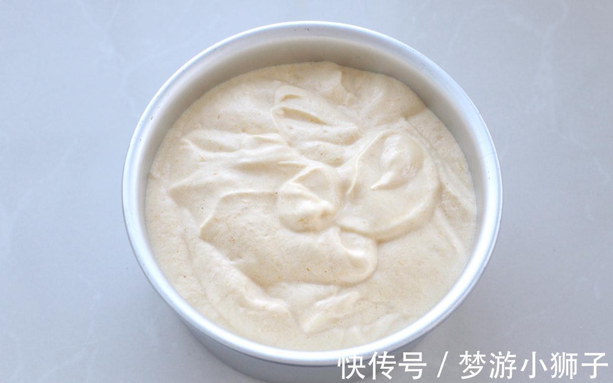 用南瓜做戚风蛋糕,细腻香甜金灿灿的,不回缩不塌陷一次就成功了