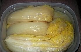 奶奶|奶奶道出40年的酸菜秘方：不加一粒盐，用它代替，存放1年都不坏