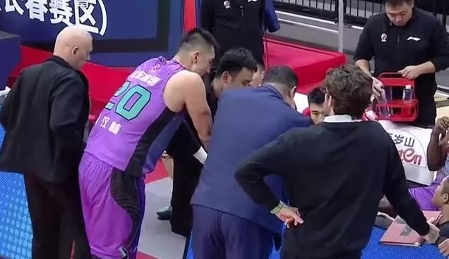 蓝领|徐长锁,创造一项CBA最让人看不明白的记录,还有什么理由不下课