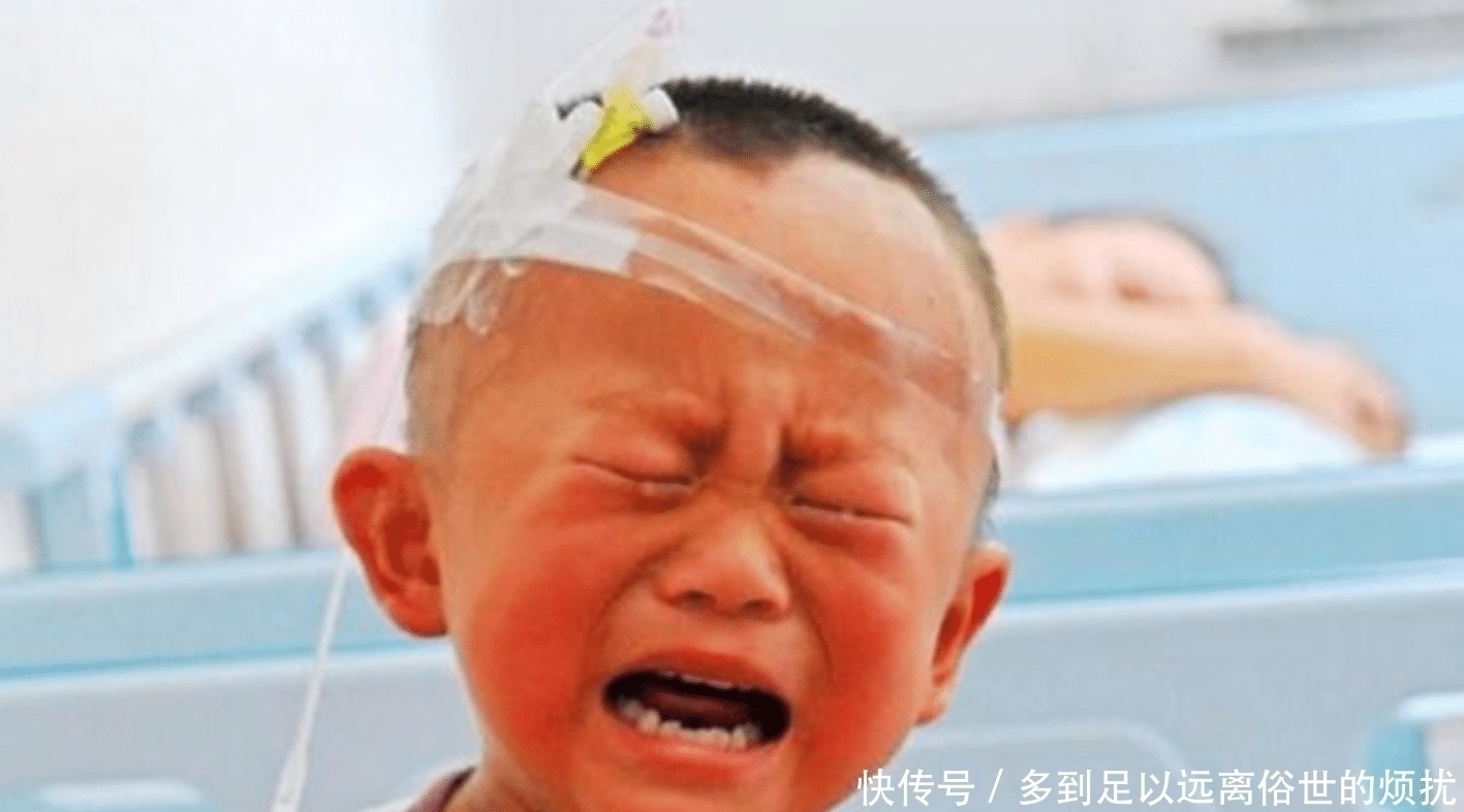 发烧|儿子高烧医院排队800多号,宝妈大闹医院,医生:自“作”自受