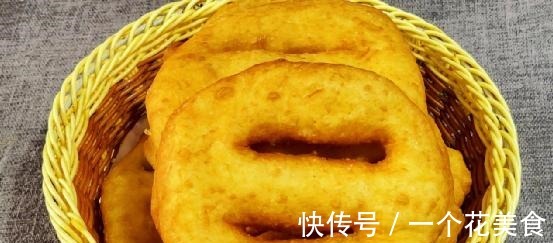 早餐别总出去吃了,教你10分钟做油饼,不揉面不擀面,比油条好吃!
