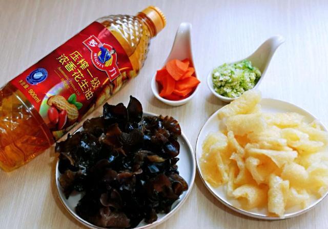 用来|没想到这种食材还能用来做小炒,香气扑鼻还不油腻.好吃不上火