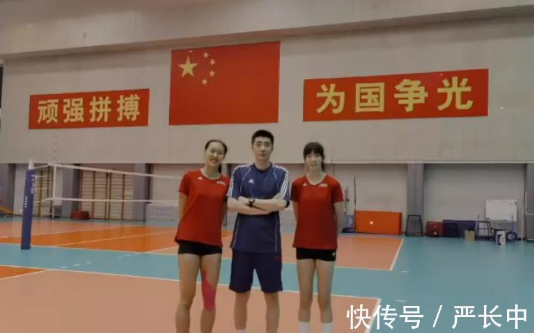 中国女排|意外!年仅24岁的中国女排边缘国手退役,晒与郎平合照:完结啦