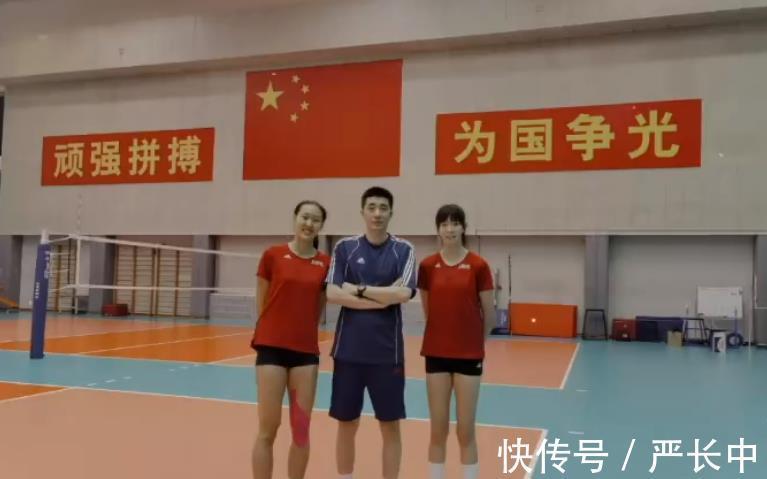 中国女排|意外！年仅24岁的中国女排边缘国手退役，晒与郎平合照：完结啦