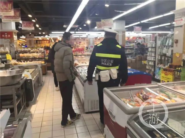 超市|男子第一次买肉,气到拨打110