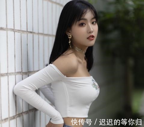 身材 也只有身材完美的女人才配得上一字肩！也只有身材完美的女人才配得上一字肩！