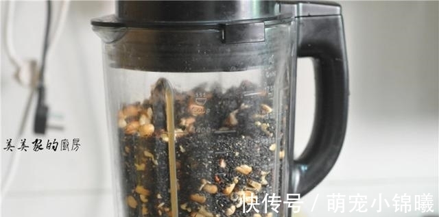 老公三天两头要吃的早餐,平底锅一烙10分钟就上桌,解馋还顶饱