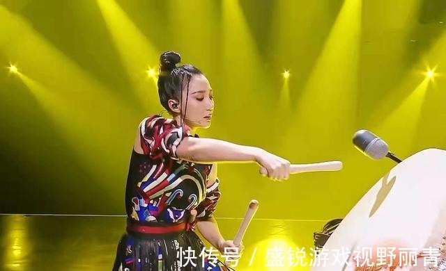 《闪光的乐队》女星口碑差距明显，有1人被力捧，1人败光观众缘
