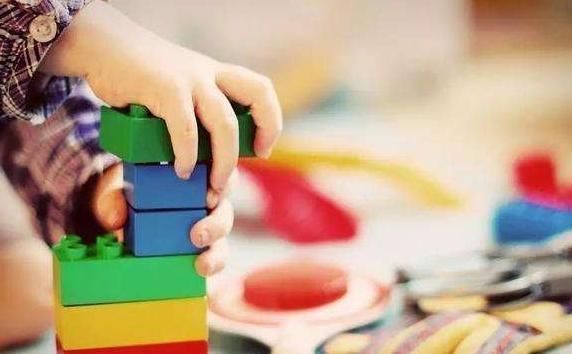 情商|孩子情商低在学校总吃亏家长做好这3点,培养高情商孩子并不难