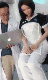 |搞笑GIF趣图:这位选手,打水漂大赛用这个是犯规的