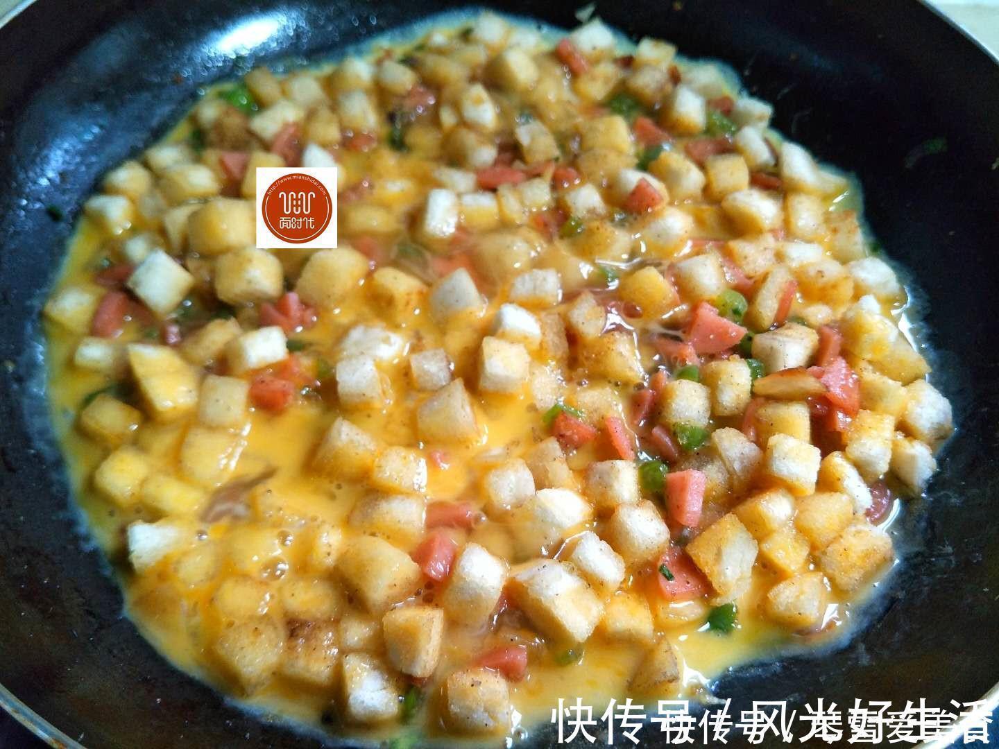 馒头|懒人早餐饼做法，不用和面揉面，越吃越香，10分钟就好，太好吃了