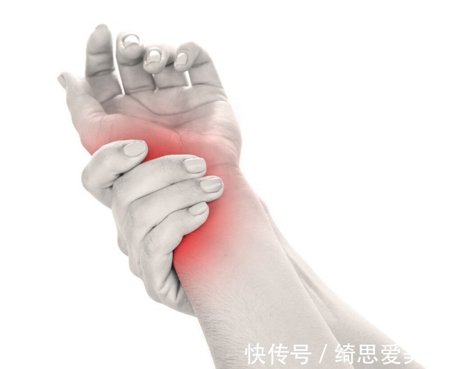 疼痛|为什么更年期的女性出现各种疼痛?该咋办?请看此文,医生告诉您