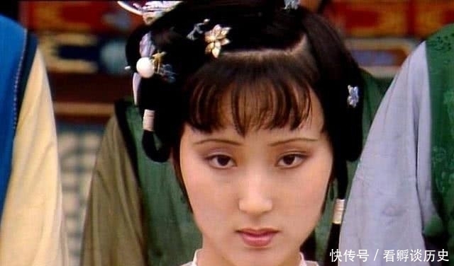 贱荆|林黛玉明明什么也不管，为何暗一算计，就知道贾府经济面临崩溃？