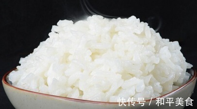 米饭吃不完别直接冷藏!十人有9人都不懂,早知道早受益!