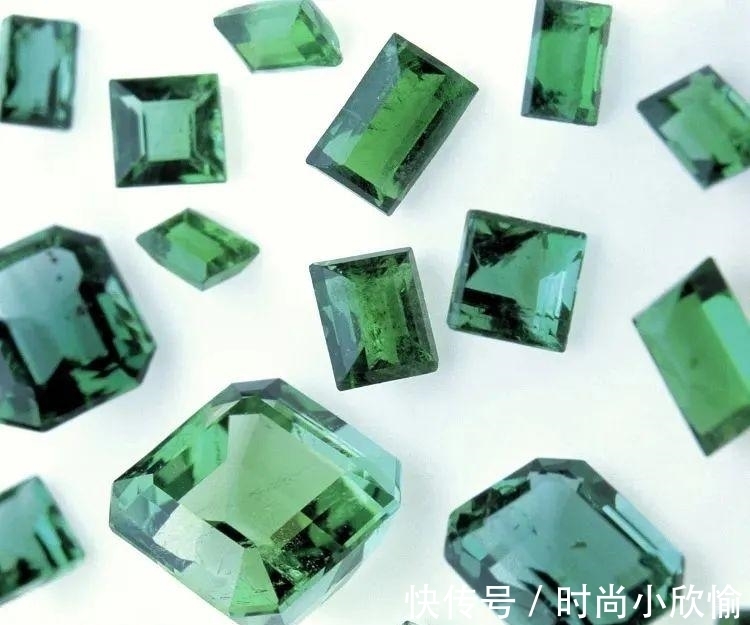 切工|看过了这些珠宝,我才读懂了祖母绿的“年轻范”!