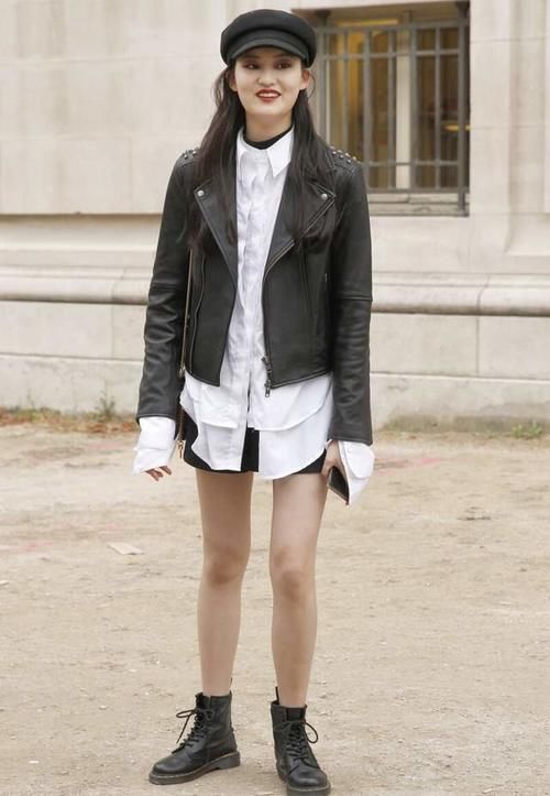 如何把白衬衫穿出时髦感？叠穿高领衫保暖干练又有型，配马甲很酷