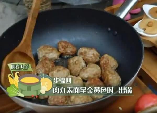  黄磊|《向往》黄磊费心做肉丸子，失去十级美颜后，粉丝：这谁敢吃！