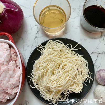 小面|这重庆人的早餐：杂酱面连吃3天了！明天还想吃