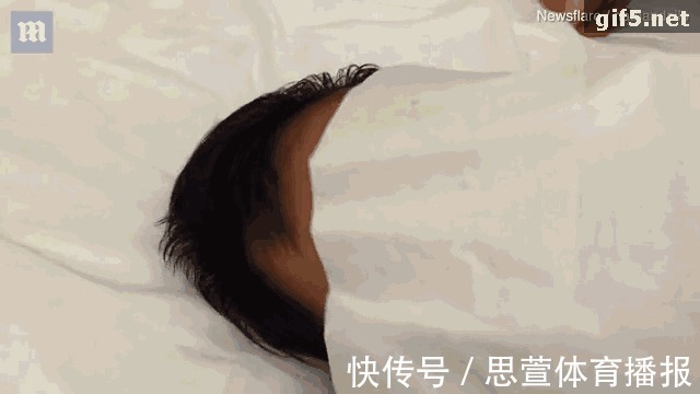 睡眠环境|这样哄睡方式易伤到孩子大脑,很多父母还在做,可怜受罪的是孩子