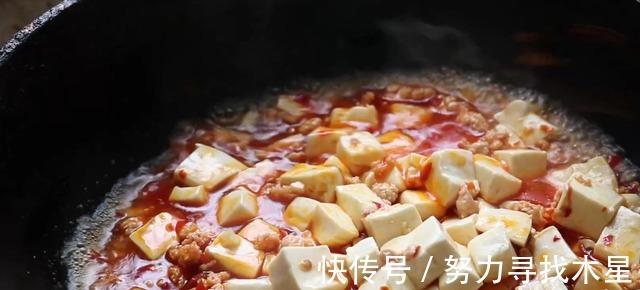 肉末|豆腐这样做真好吃，简单一做，豆腐嫩而不碎，越吃越上瘾！