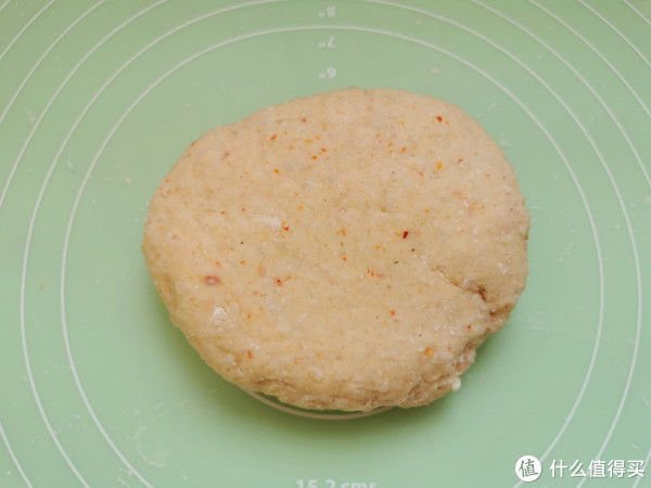 剩米饭别只会蛋炒饭，用来做辣条，香辣劲道，没有添加剂干净卫生