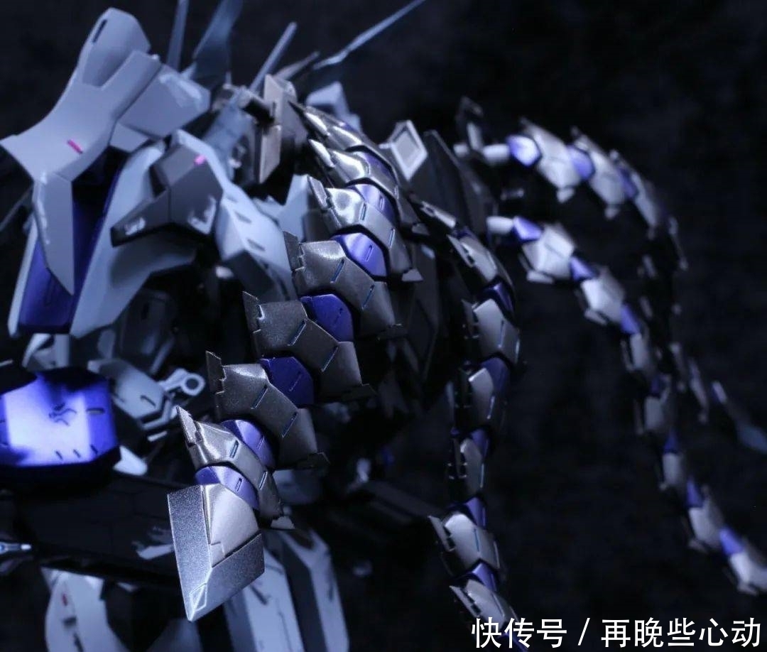 骑士|MG巴巴托斯苍白骑士造型大改造,绝了