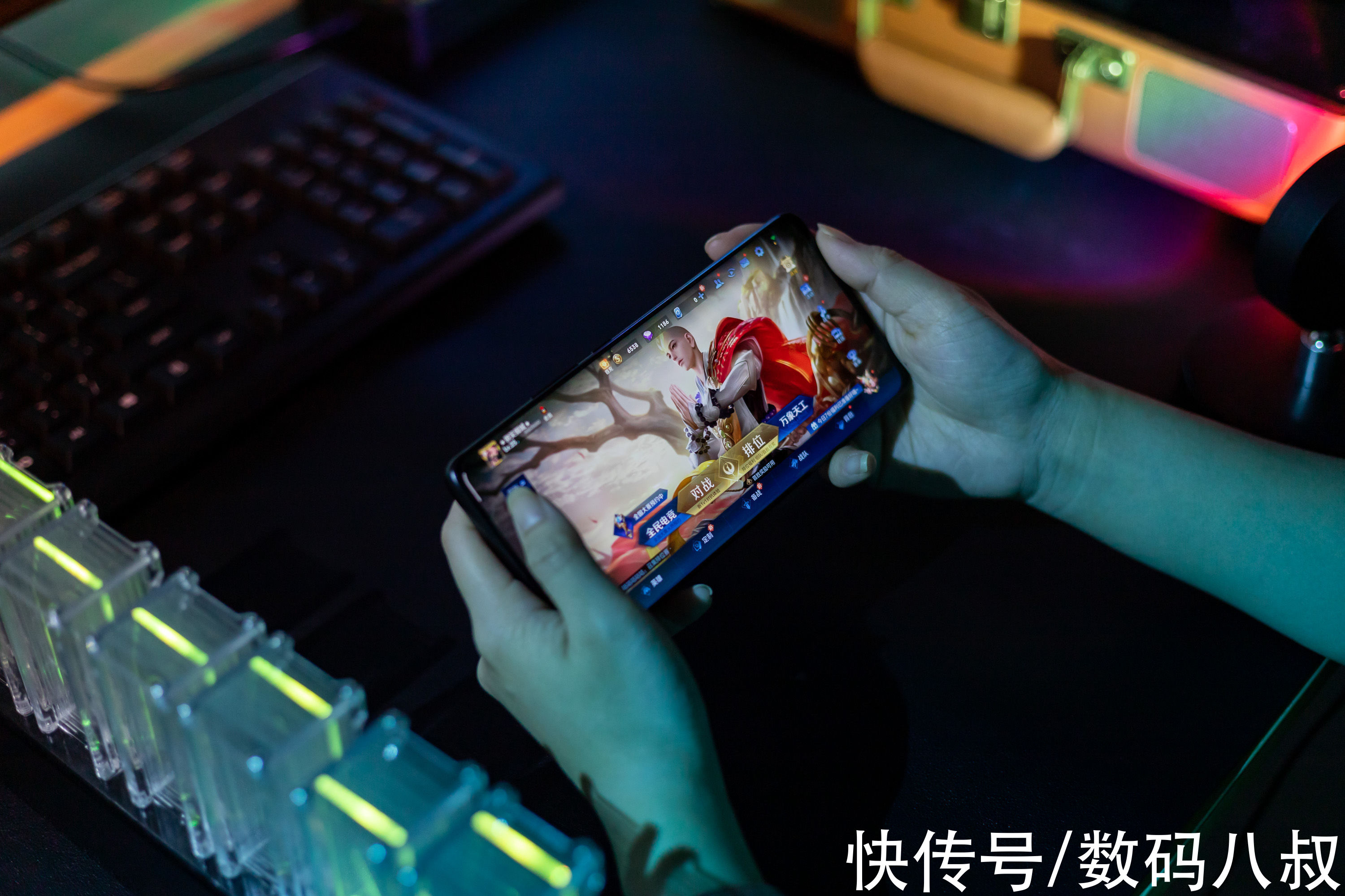 oled|用了再也回不去的小屏旗舰？小米12评测：配置与系统都尽善尽美