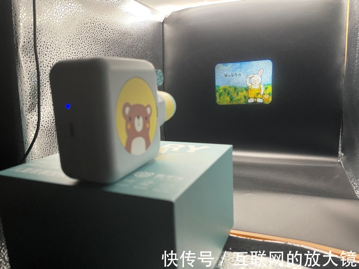 上学歌!寓教于乐的趣学伴绘本故事放映机,怎样做到幼儿的玩伴和学伴?