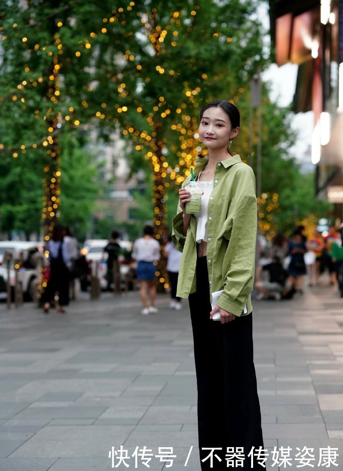 小姐姐|小姐姐自带甜美气质,娇小可爱,身材苗条婀娜