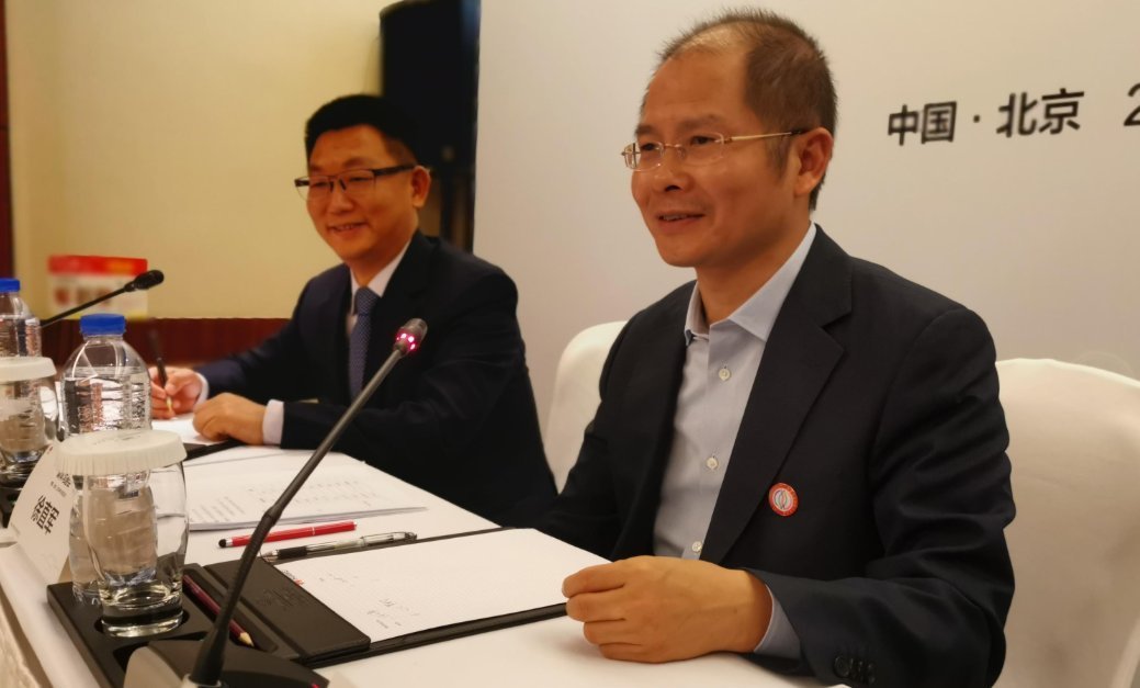 食堂|华为员工嫌食堂贵,徐直军建议他去帮厨3个月!任正非:办得漂亮