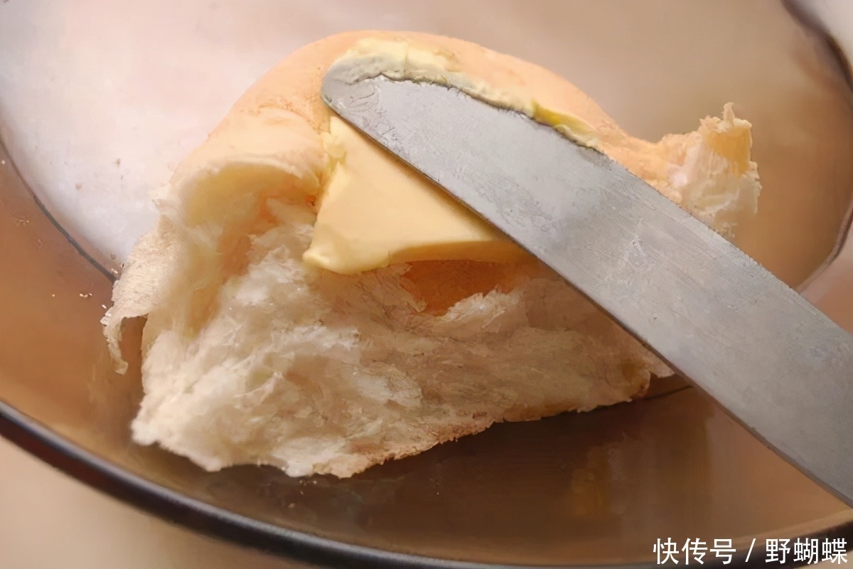 父母|10岁小男孩,查出肾癌,医生得知原因,怒斥家长:不配做父母