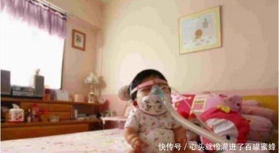 妈妈|女孩一出生就停止生长,17岁依然宛如婴儿,妈妈没有遗憾了