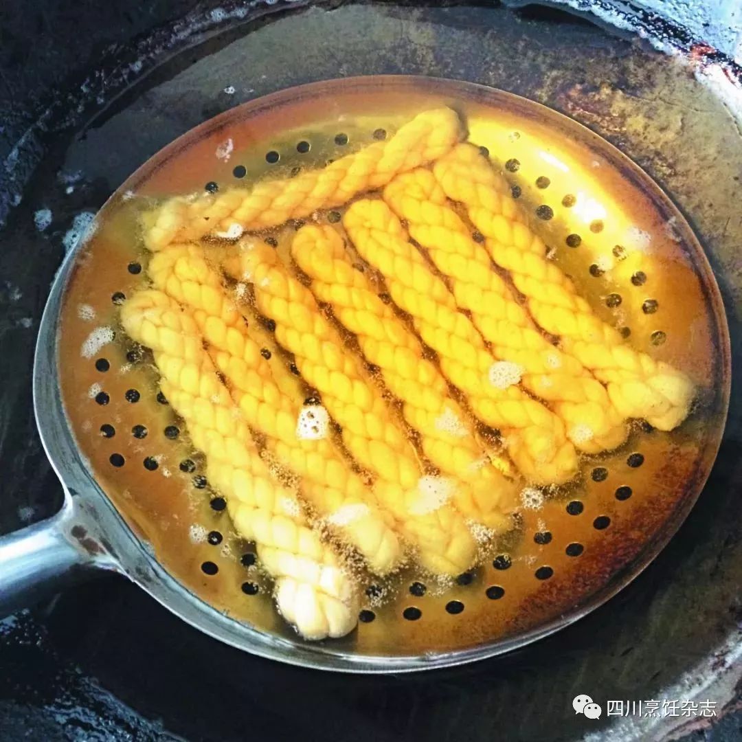 3步详解发面步骤VS名小吃搓绳麻花制作方法~