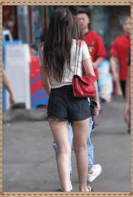 搭配|街拍休闲的穿搭也是很有气质的,特别是搭配的好的穿搭