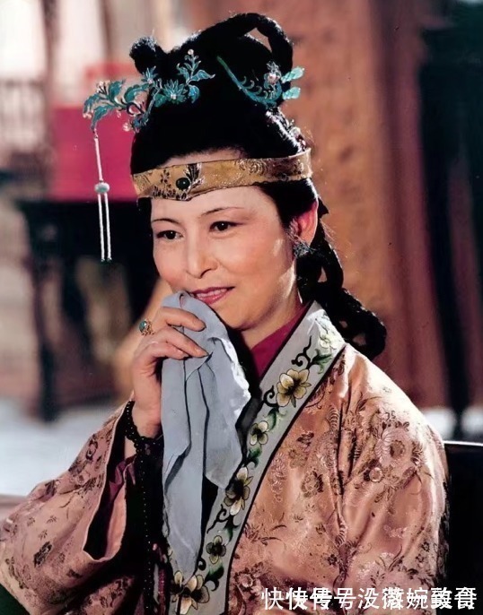 林黛玉@贾敏当年被迫做了刻薄之事,此举让王夫人记恨多年,连李纨都抱屈