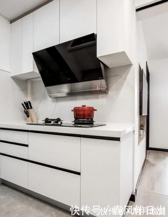 收纳|改造50㎡老破小,多功能客厅+衣帽间,3.6㎡干湿分离卫生间,惊艳