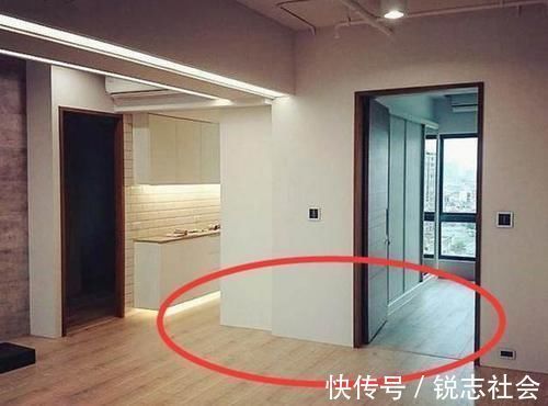 过时|装修还用踢脚线已经太过时了，我家流行这样装，小区邻居纷纷仿效