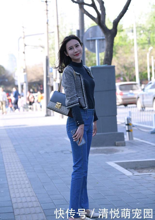 圆领开衫外套,搭配阔腿牛仔裤,势必会引领一番潮流