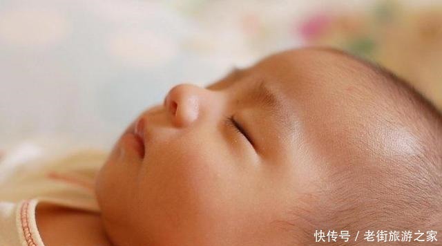 耳朵|如果宝宝耳朵上有小孔,千万别乱碰,后果比你想象严重