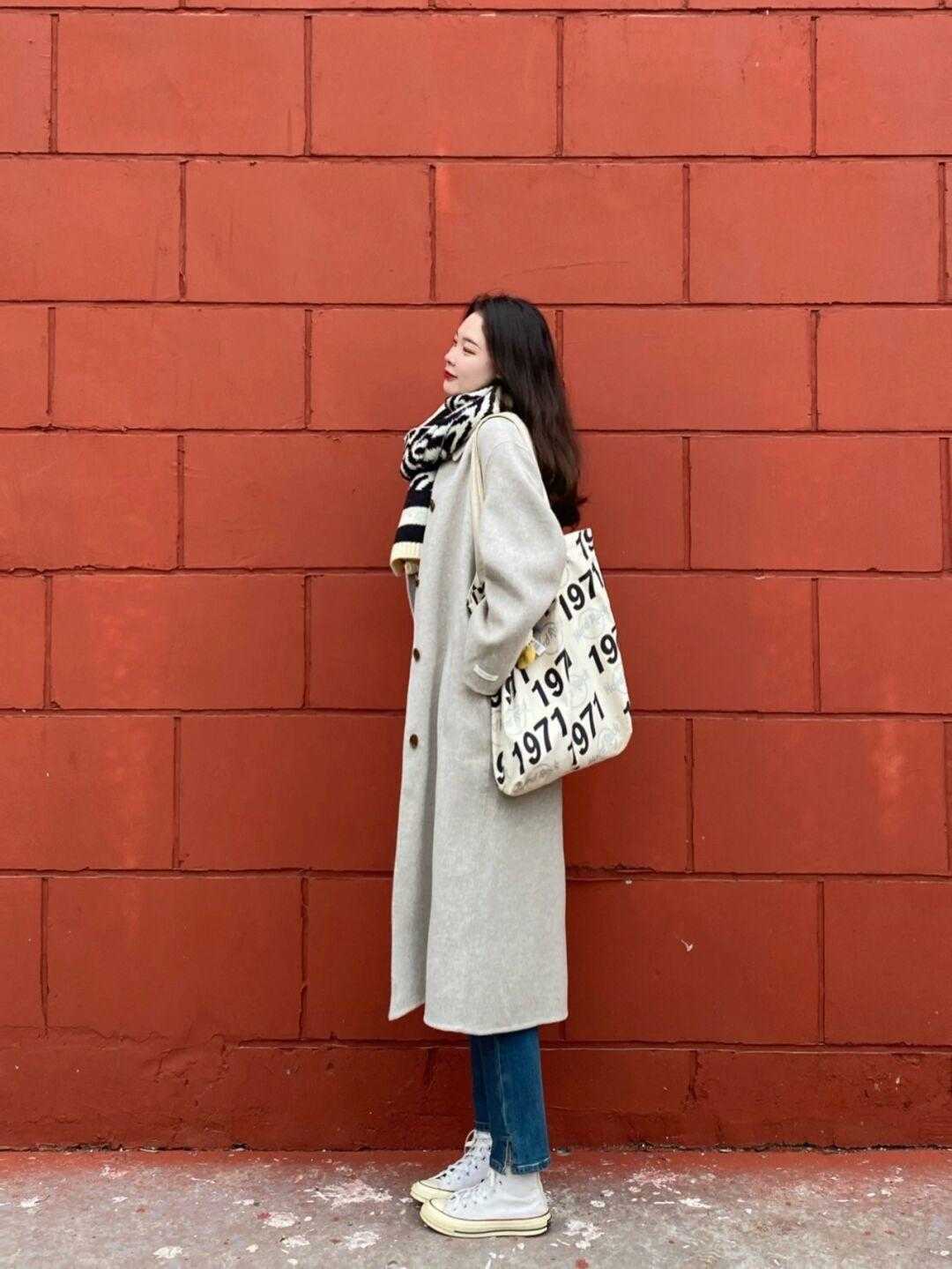 打底衫 大衣怎么穿才高级洋气?看看这几种穿搭方式,让你气质翻倍