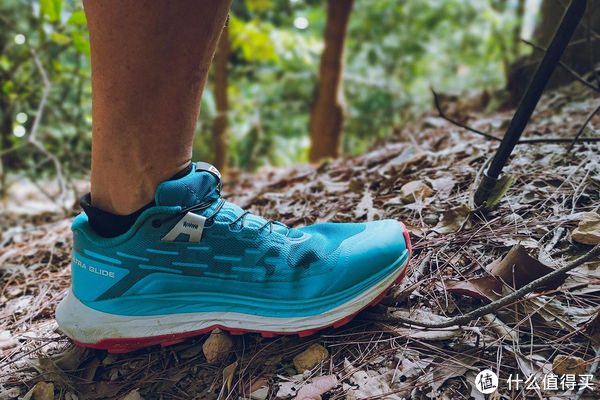 glide 我今年最期待的越野跑鞋，没有之一——Salomon Ultra Glide长距离越野跑鞋
