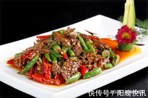 腰花|美食推荐腐乳蒸鸡,孜然牛肉,青椒豆腐皮,香辣爆炒腰花的做法