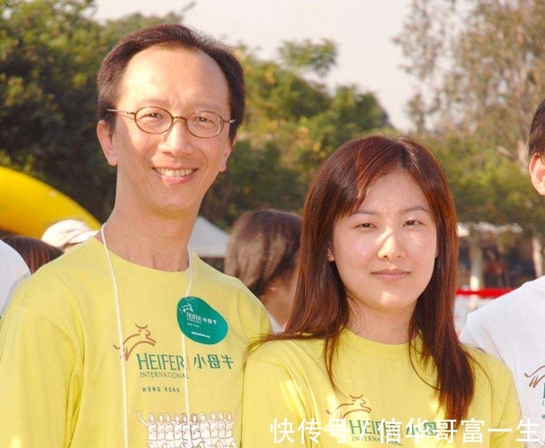 岳母|伏明霞父母:陪女儿走过跳水生涯有欢乐有泪水,她的婚姻最不放心