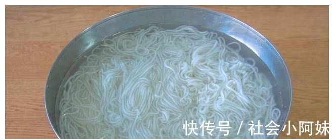 家庭|家庭制作土豆粉，不用明矾，只要有土豆就能，劲道爽滑，比买的好