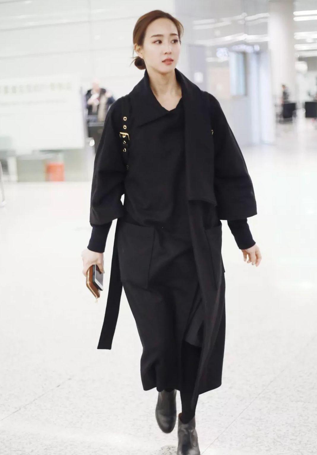 秋冬 大衣买什么色不容易过时这5个颜色很经典，秋冬搭配好时髦