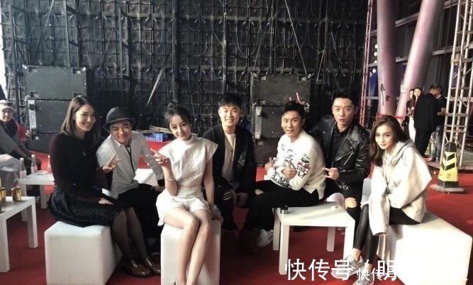 大长腿|“跑男团”再聚集, 迪丽热巴的腿成讨论焦点