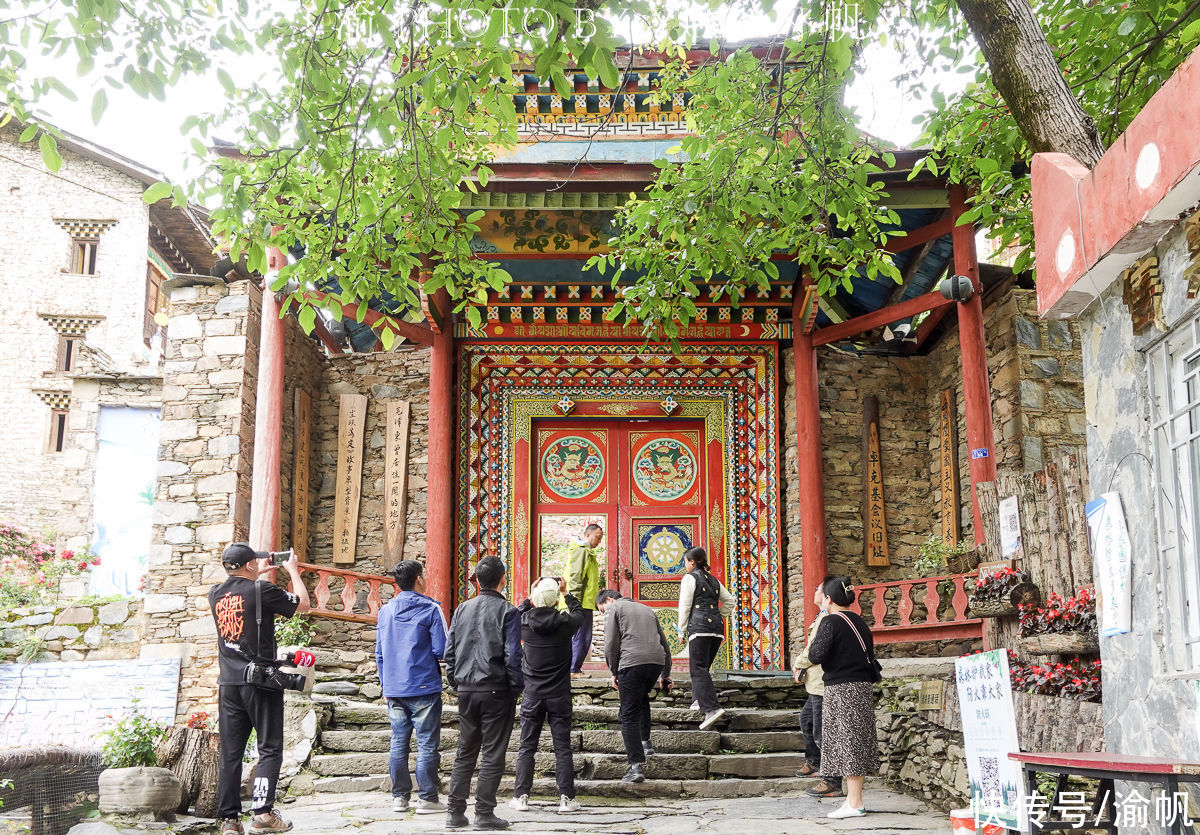 土司|藏在川西大山里的城堡，外国人惊叹为东方建筑奇观，红军曾居住过